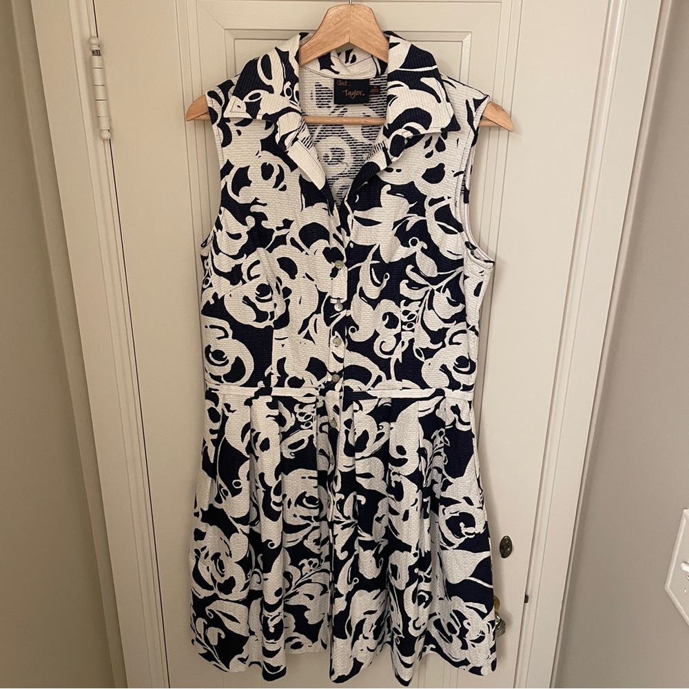 Collared Navy and White Jacquard Dress